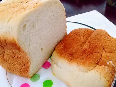 牛乳入りふわふわ食パン